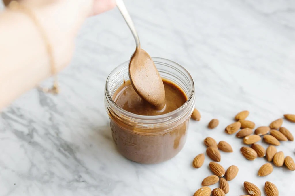 Make homemade almond butter in one minute with your Vitamix. Super easy and delicious - watch the video! 