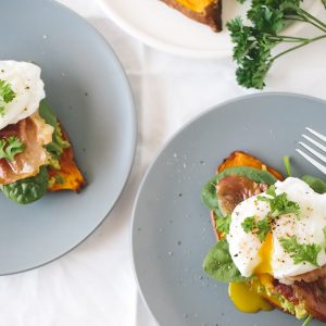 (gluten-free, paleo) Sweet Potato Toast with Avocado, Spinach, Prosciutto and Poached Egg